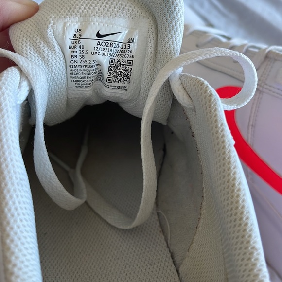 Nike low tops - Picture 3 of 8